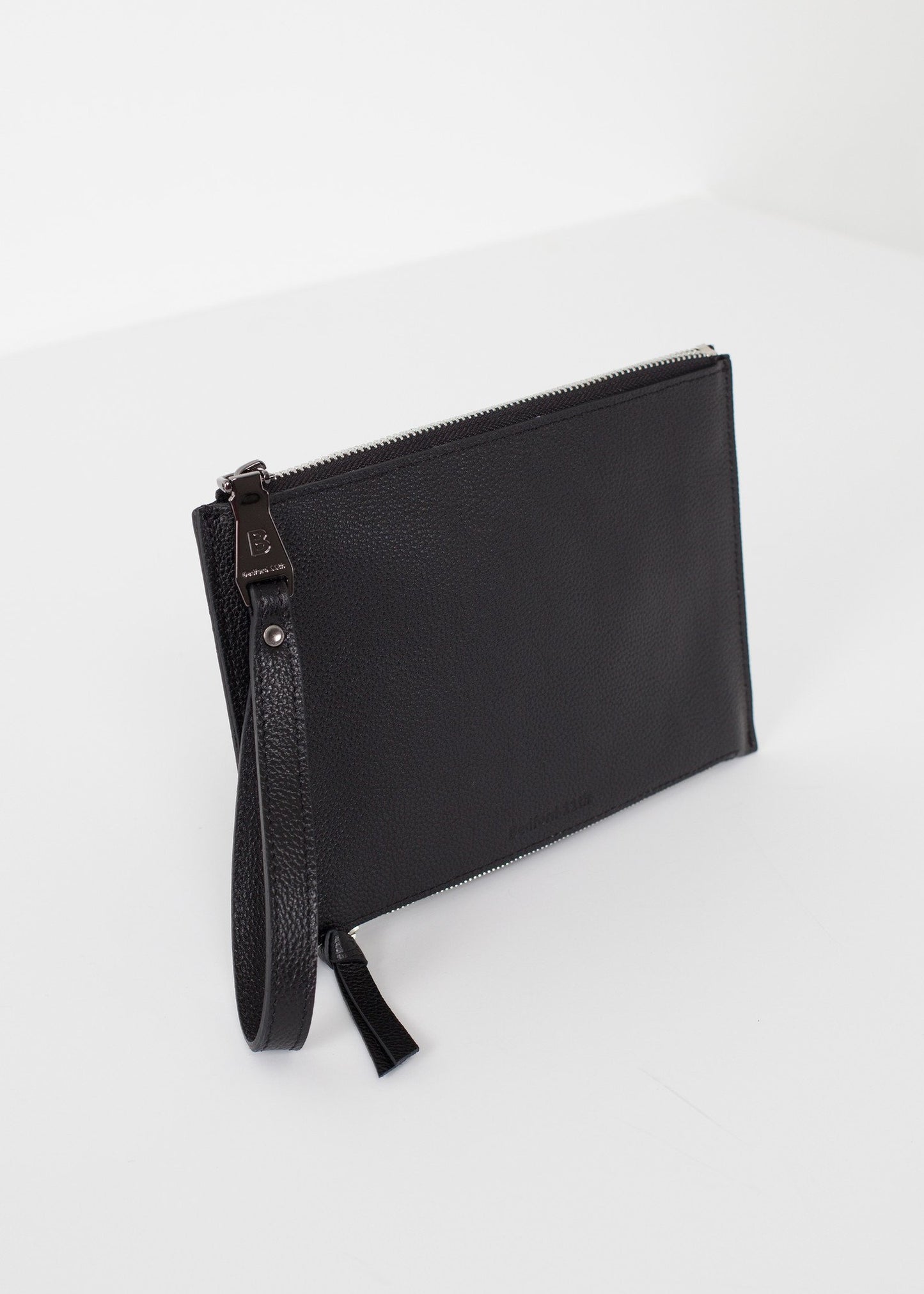 DoublEE Zip Clutch