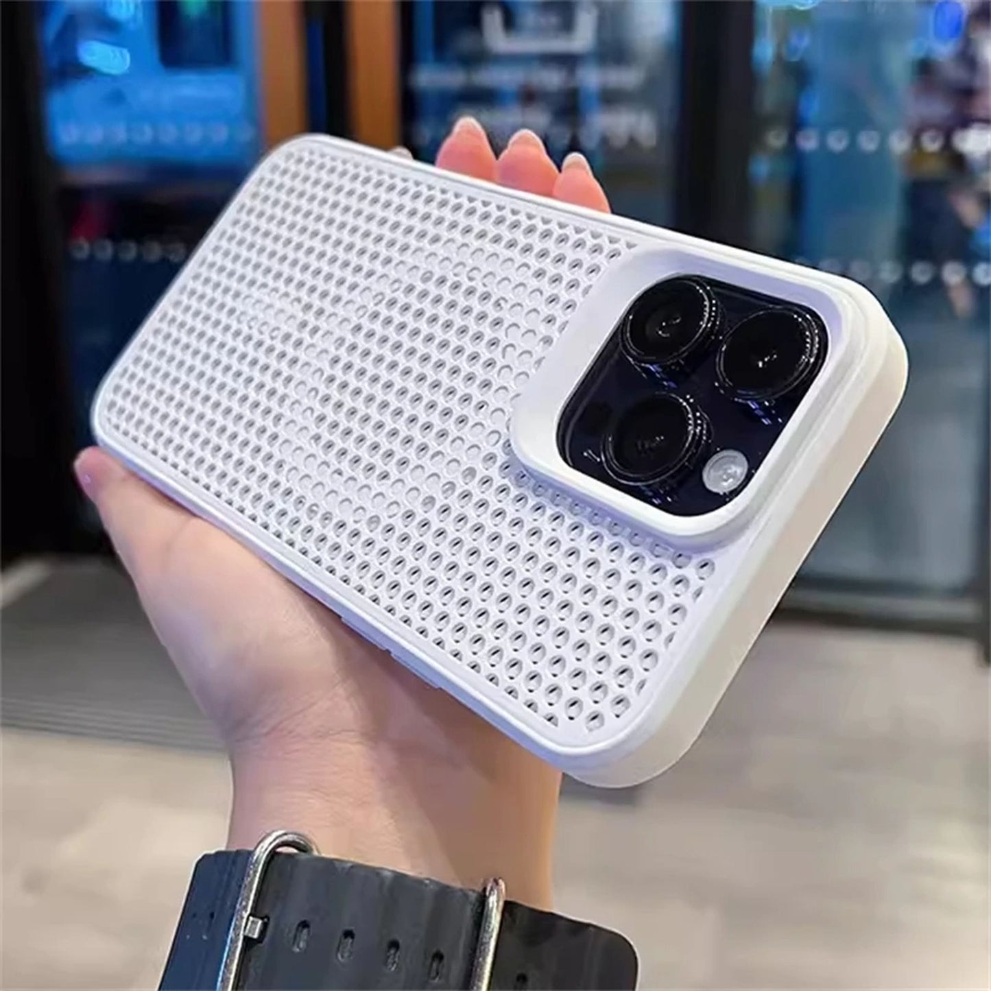 Coque magnétique respirante avec design en maille pour iPhone 12