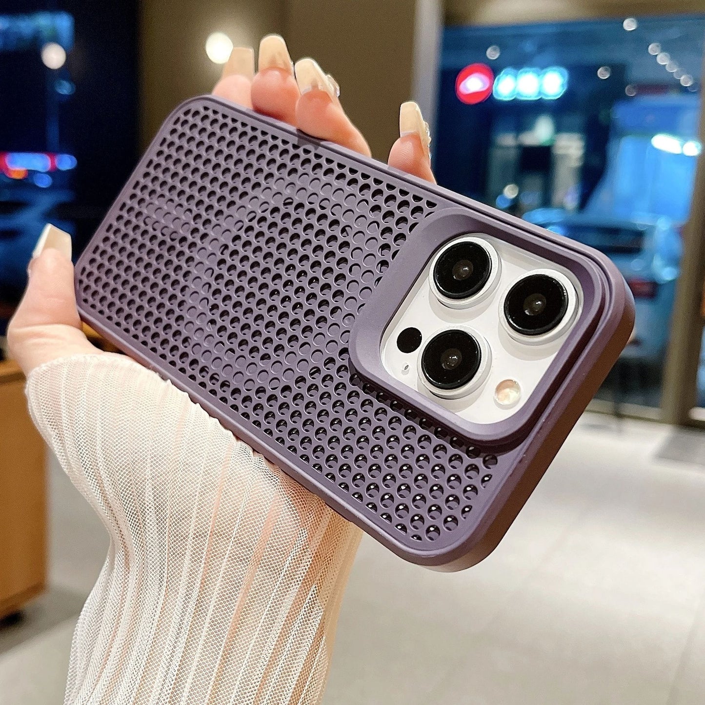 Coque magnétique respirante avec design en maille pour iPhone 12